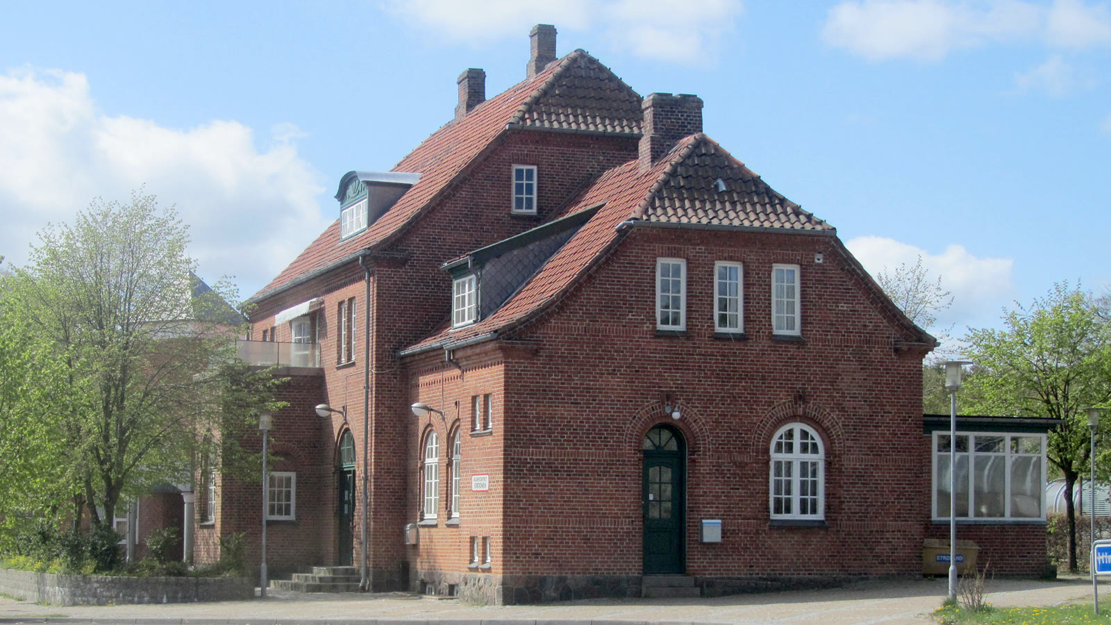 Hinnerup Station — gade og huse i Hinnerup