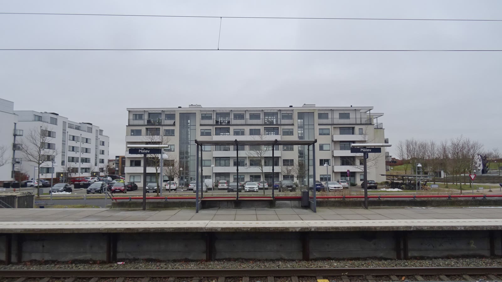 Måløv Station 08 — gade og huse i Måløv
