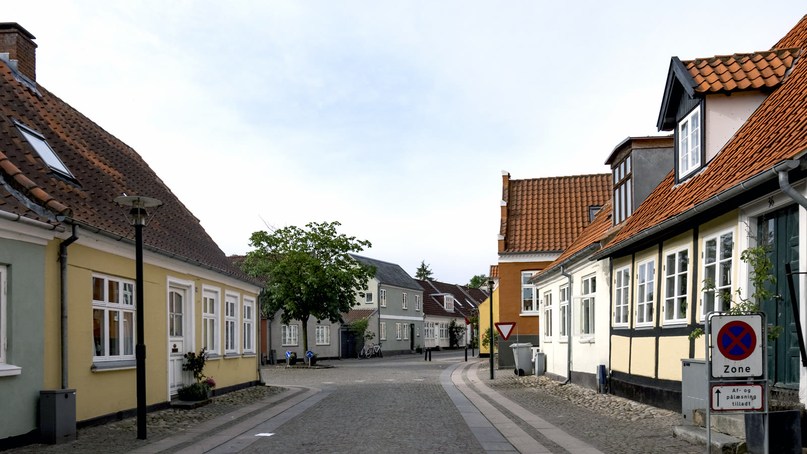 20170710 Middelfart gamle by - Knorregade 01 (36094846312) — gade og huse i Middelfart